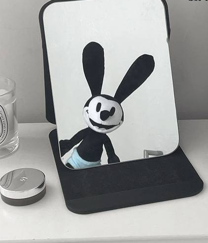 Kaasaskantav lauapeegel