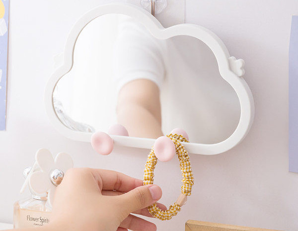 Töölaua kosmeetiline peegel