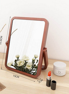 Žensko prijenosno ogledalo