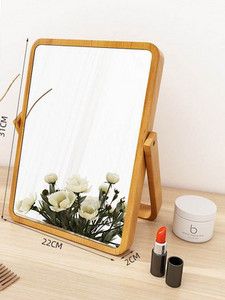 Žensko prijenosno ogledalo