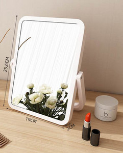 Žensko prijenosno ogledalo