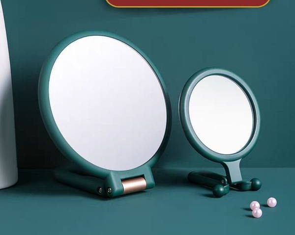 Ümara kujuga lauapeegel