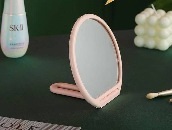 Naiste käepidemega peegel