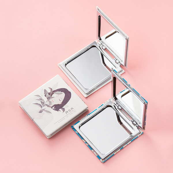 Oglinda mica de buzunar cu imprimeu