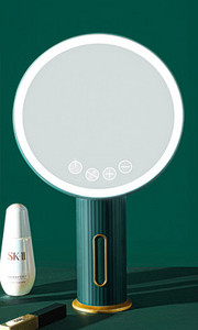 Žensko prijenosno ogledalo s LED svjetlom