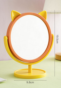 Dvostrano kozmetičko ogledalo s ušima