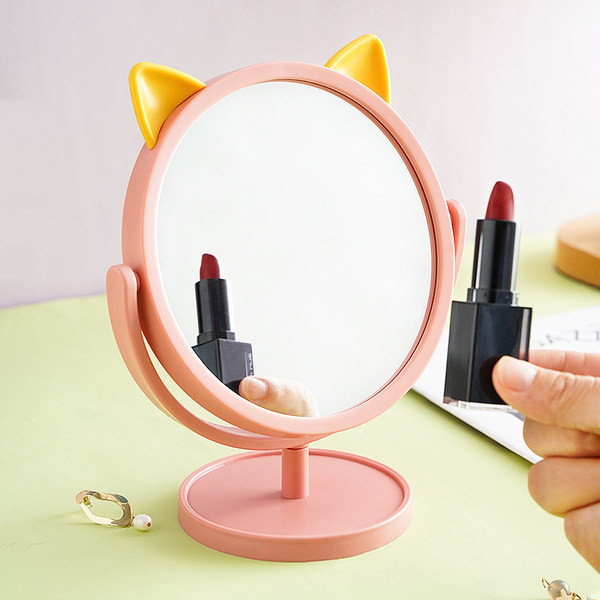 Dvostrano kozmetičko ogledalo s ušima