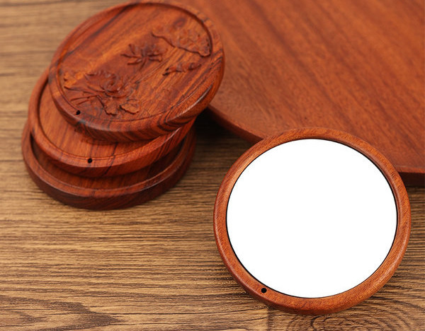 Oglindă pliabilă modernă pentru femei