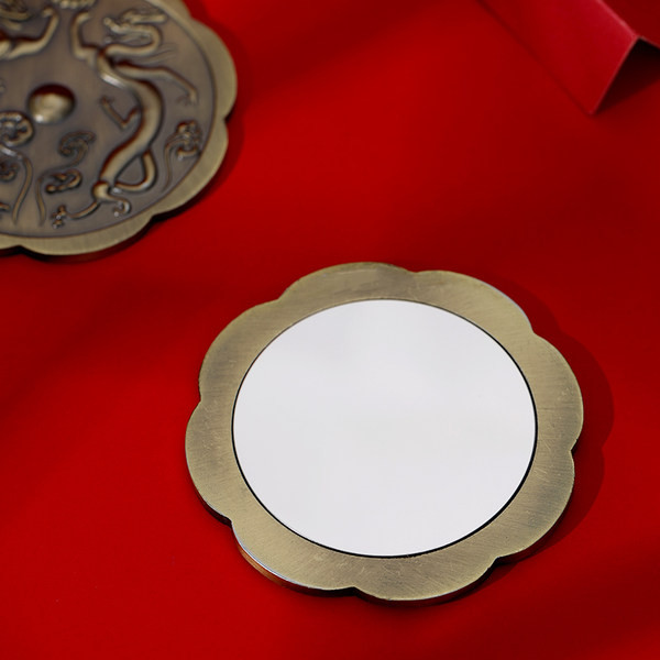 Retro kerek női tükör