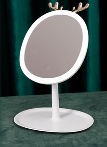 Asztali kozmetikai tükör LED világítással