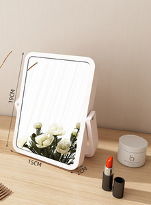 Moteriškas kasdienis sulankstomas veidrodis