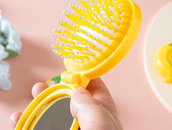 Dječje prijenosno ogledalo s aplikacijom