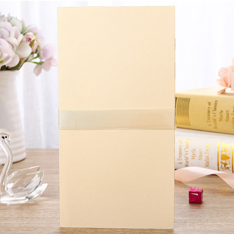 1 tk kuldne valge punane laserlõigatud pulmakutsekaart Roosi armastussüdame õnnitluskaart, mis on kohandatud lindiga pulmapeo tarvikutega