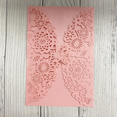 10 tk/pakk Läikivast pärlipaberist pulmakutsekaart Laserlõikelillega nikerdatud 3D liblikaga kutsed pulma sünnipäevapeoks