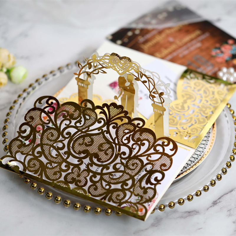 10/20 tk valgest kullast pärlipaberist laserlõigatud pulmakutsete kaart Euroopa pulmade pulmadekoratsiooniga õnnitluskaartide komplektid