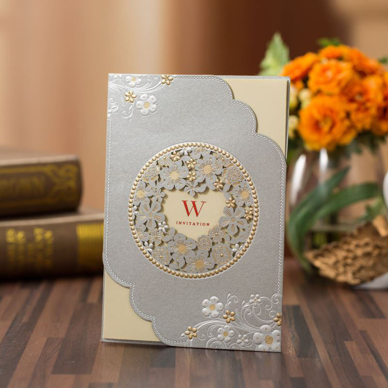 1kom Sivo Bijele Laserski izrezane Pozivnice za vjenčanje Čestitke Cvjetne Elegantne Kuverte s ispisom čestitki Dekoracije za vjenčanje