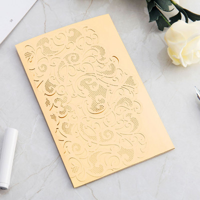 (10 τεμάχια/παρτίδα) Προσκλητήριο γάμου μαύρης τσέπης με κοπή με λέιζερ με ευχαριστήρια κάρτα Προσωπικό Τριπλό Προσκλητήριο Γενεθλίων XV IC136