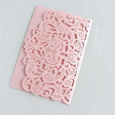 (10 τεμάχια/παρτίδα) Προσκλητήριο γάμου μαύρης τσέπης με κοπή με λέιζερ με ευχαριστήρια κάρτα Προσωπικό Τριπλό Προσκλητήριο Γενεθλίων XV IC136