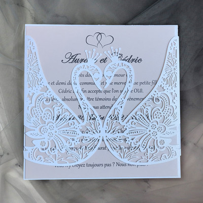 (30 tk/partii) Laser Cut Gold Swan Design Pulmakutsed Läikiv paberkaart sünnipäevaks äripeo kaunistamiseks IC130