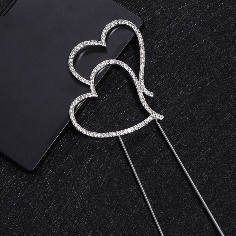 Tort cu inimă de dragoste romantică acoperit cu stras de cristal Tort argint acoperit pentru nuntă, petrecere de aniversare, consumabile pentru decorarea torturilor