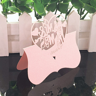 50 tk Nimi Kohakaart Härra ja proua peokaardid Kohandatud lauamärk Sünnipäev Pulm Sündmus Peobaari kaunistused Peokink