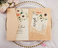 10 tk Elegantne Burgundia kolmeosaline taskuvoldik, laserlõigatud pulmakutsed Kohandatav kolmeosaline taskukaardivärav peo jaoks