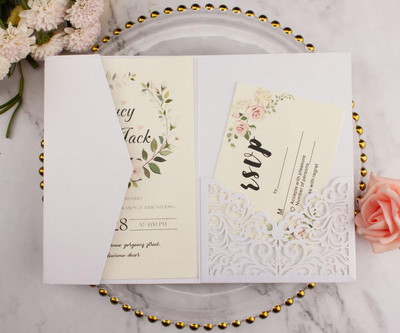 10 tk Elegantne Burgundia kolmeosaline taskuvoldik, laserlõigatud pulmakutsed Kohandatav kolmeosaline taskukaardivärav peo jaoks