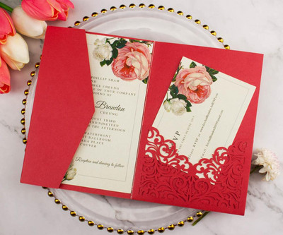 10 tk Elegantne Burgundia kolmeosaline taskuvoldik, laserlõigatud pulmakutsed Kohandatav kolmeosaline taskukaardivärav peo jaoks