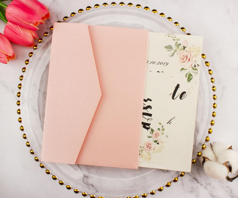 10 tk Elegantne Burgundia kolmeosaline taskuvoldik, laserlõigatud pulmakutsed Kohandatav kolmeosaline taskukaardivärav peo jaoks