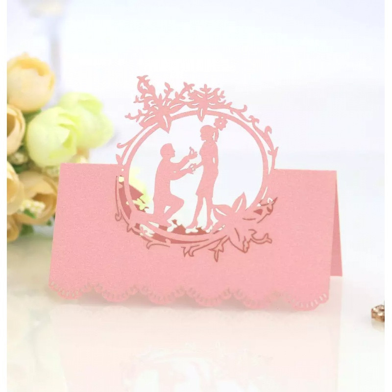 Luksuslik õõnsast pärlipaberist laserlõigatud pulmakoht nimekaartide tabeli numbrikaardid pruudi ja peigmehega