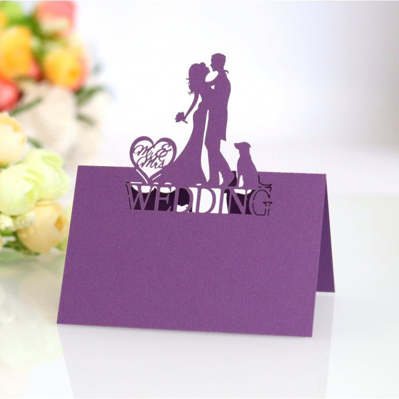 50 tk hulgimüügilaua numbrikaardihoidja Luksuslik armastav pruudi ja peigmehe pulmakaart logoga õõnestatud nimekaardi trükkimine