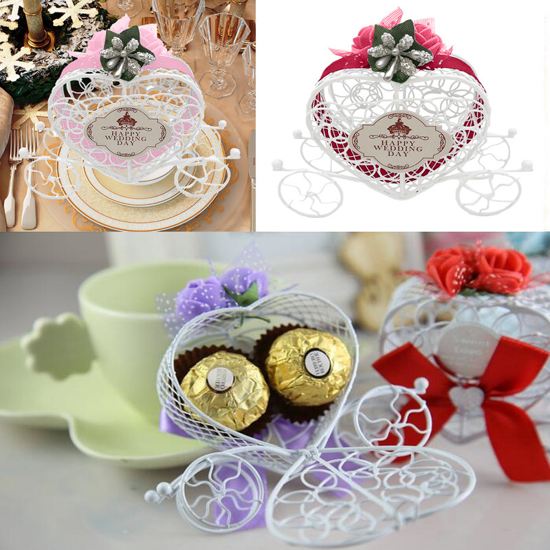 Südamekujuline vankrihoidja kinkekarbid valge rauast kommikarbi õõnes ümbris pulmade jõulupeo sisustustarbed