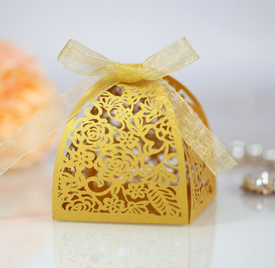 50 tk Punase kullaga roosa roosi pulmakommikarp laseriga lõigatud õõnsad sõbrapäeva kinkekarbid pakend hulgimüük beebipeo teenete jaoks