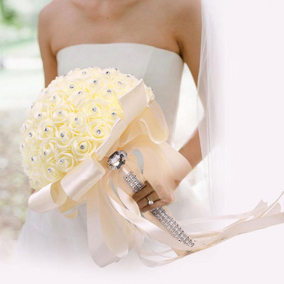 Сватбен букет Романтичен изкуствен булчински букет за булка Шаферка Букет от рози от пяна от кристали за сватбена украса