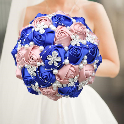 Kollased kuningsinised pulmakimbud kristallist pruudikimpudega pruutneitsi kunstsatiinroosid pruutlilled