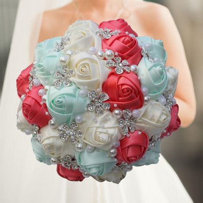 Kollased kuningsinised pulmakimbud kristallist pruudikimpudega pruutneitsi kunstsatiinroosid pruutlilled