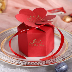 Loominguline kommikarp Pulmasoov Kingipakend Lint šokolaadiküpsis Punased kotid Baby Shower Piduliku sünnipäevapeo tarvikud