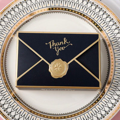 5 tk/partii Uus lihtne loominguline pronksjas kinkekarbi pakend ümbriku kujuga pulmakommikotid sünnipäevapeo kosmeetika pakendikarp