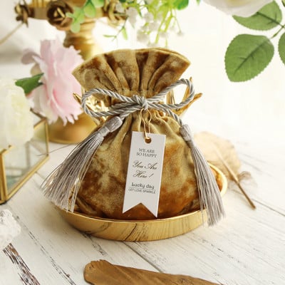 Velvet kinkekott 3 suurust pulmapeo Velvet kommikarbi kinkekotid pulmakingituseks Väikesed kullast nööriga kinkekommikotid