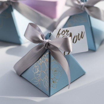 Кутия за бонбони с триъгълна пирамида Сватбени сувенири и подаръци Кутии за бонбони Торбички за гости Декорация за партита Baby Shower Консумативи