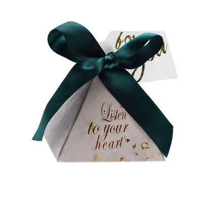 Kolmnurkne püramiidne kommikarp Pulmateenid ja kinkekarbid Kommikotid külalistele Kaunistus Beebiõhtu peotarbed