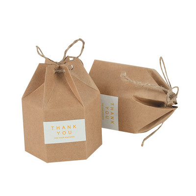 10 tk jõupaberist pappkarbid kuusnurkse kujuga kommikarbik, pulma-sõbrapäeva väike maiuspalade pakett, peotarbed