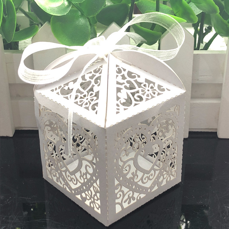 10/50/100 tk armastussüda laserlõigatud õõneskäru Sooduskingitused Kommikarp koos lindiga Baby Shower Sünnipäeva pulmapeotarbed