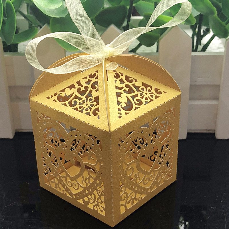 10/50/100 tk armastussüda laserlõigatud õõneskäru Sooduskingitused Kommikarp koos lindiga Baby Shower Sünnipäeva pulmapeotarbed