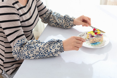 Kokvilnas veļa Ziemeļeiropas glezna pieaugušajiem pretapaugšanas kokvilnas garām piedurknēm tīrīšana biroja sieviešu virtuves piedurkne