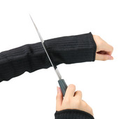 Tugevdage 5-tasandilist lõikekindlat kulumiskindlat käekaitseklaasi kriimustuskindlat terastraati must varrukas välisspordivarustus