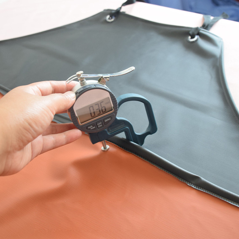 Dviejų sluoksnių pastorinta prijuostė Virtuvės vandeniui atspari vinilo prijuostė, chemikalams atspari PVC prijuostės, skirtos indų plovimui žvejybos laboratorijoje