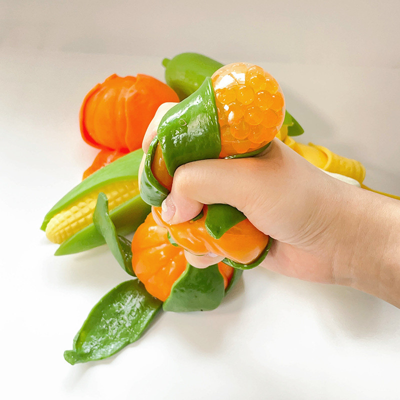 1 ΤΕΜ. Cute Vent Squeeze The Whole Person Tricky Simulation Φρούτα Χριστουγεννιάτικη Διακόσμηση Δημιουργική Αποσυμπίεση Παιχνίδι Fruit Pinch Μουσική