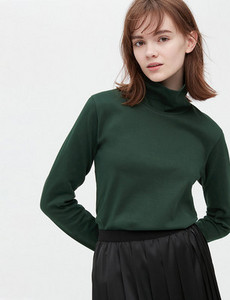 Bluză de damă de culoare uni cu guler polo și mâneci lungi