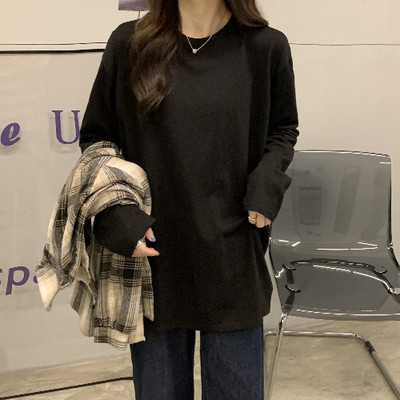 Bluză lată cu decolteu oval